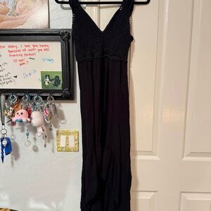 Elegant Black Sleeveless Dress
